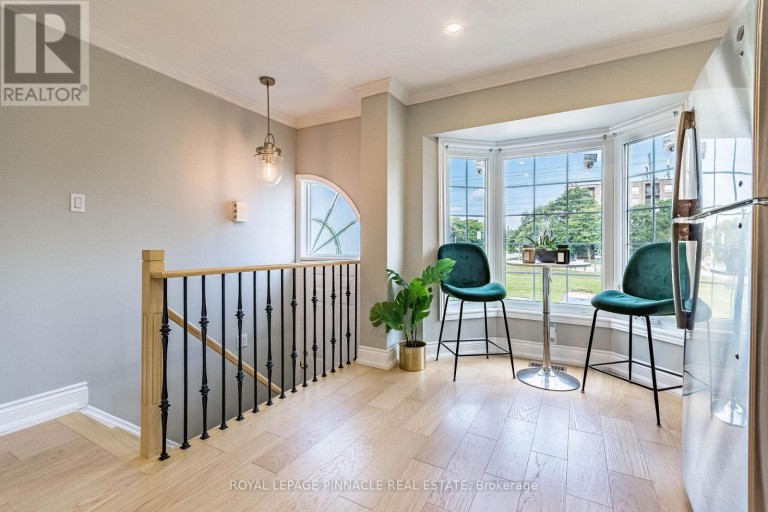 4 - 3480 UPPER MIDDLE ROAD, Burlington (Palmer), Ontario, L7M4R8