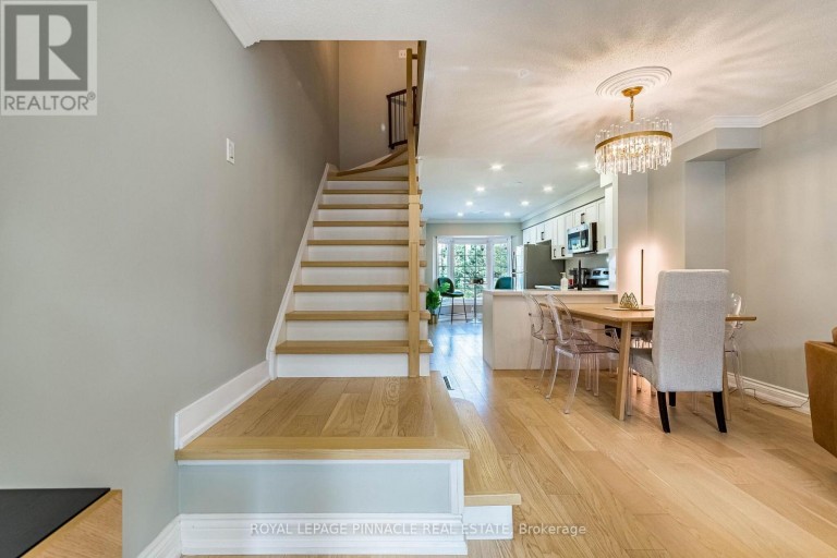 4 - 3480 UPPER MIDDLE ROAD, Burlington (Palmer), Ontario, L7M4R8