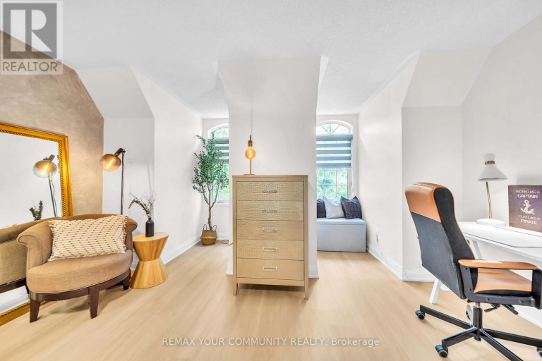 26 TED WRAY CIRCLE, Toronto (Downsview-Roding-CFB), Ontario, M3L0G5