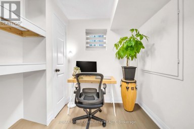 26 TED WRAY CIRCLE Toronto (Downsview-Roding-CFB) Ontario photo 33