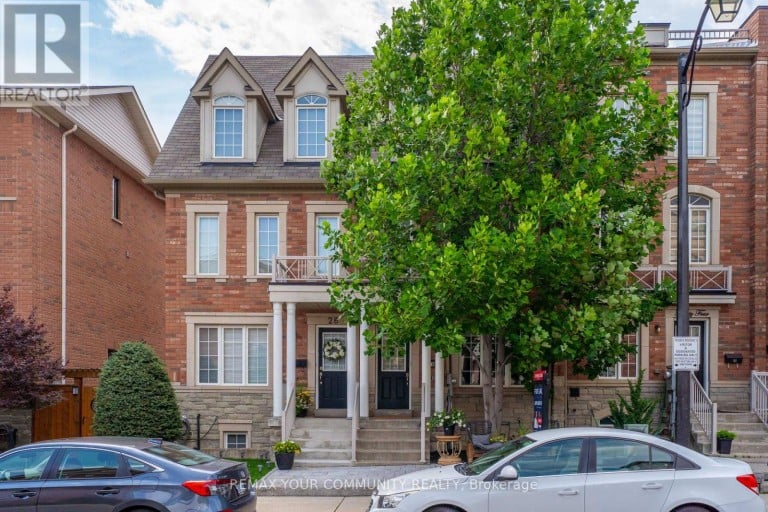 26 TED WRAY CIRCLE, Toronto (Downsview-Roding-CFB), Ontario, M3L0G5