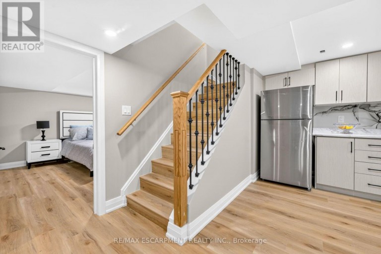 362 ROSSEAU ROAD, Hamilton (Rosedale), Ontario, L8K4T2