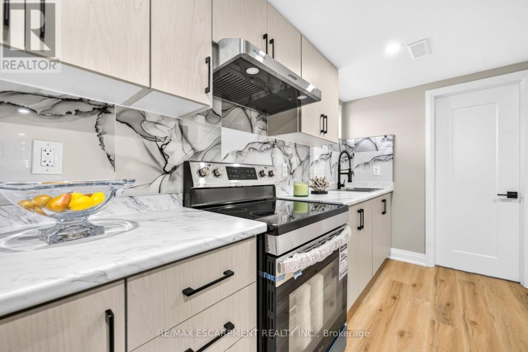 362 ROSSEAU ROAD, Hamilton (Rosedale), Ontario, L8K4T2