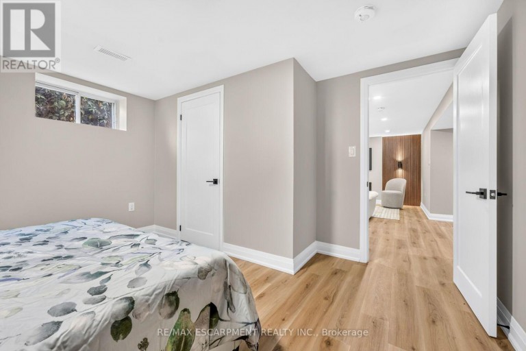 362 ROSSEAU ROAD, Hamilton (Rosedale), Ontario, L8K4T2