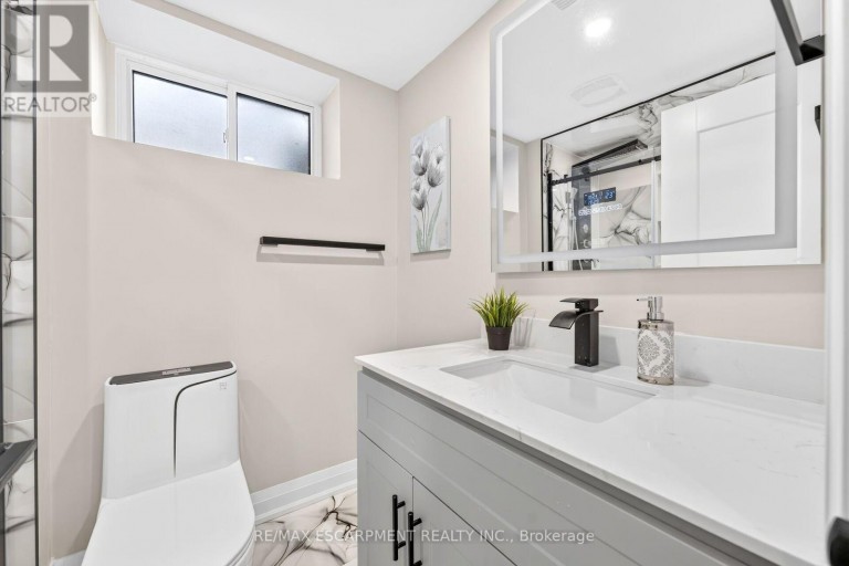 362 ROSSEAU ROAD, Hamilton (Rosedale), Ontario, L8K4T2