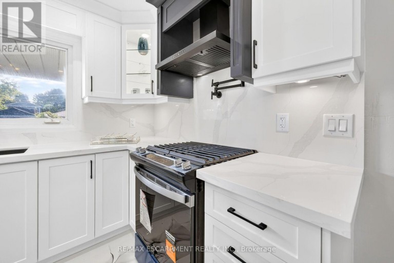 362 ROSSEAU ROAD, Hamilton (Rosedale), Ontario, L8K4T2