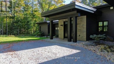 95 WOODLAND ROAD North Kawartha Ontario photo 5