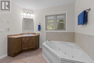 172 QUEENS BUSH DR DRIVE Meaford Ontario photo 17