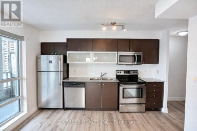 1105 - 2015 SHEPPARD AVENUE E Toronto (Henry Farm) Ontario photo 5