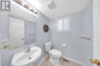 17 GRAINGER CRESCENT Ajax (Northwest Ajax) Ontario photo 6