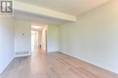 132 VALDOR DRIVE Toronto (Agincourt North) Ontario photo 12