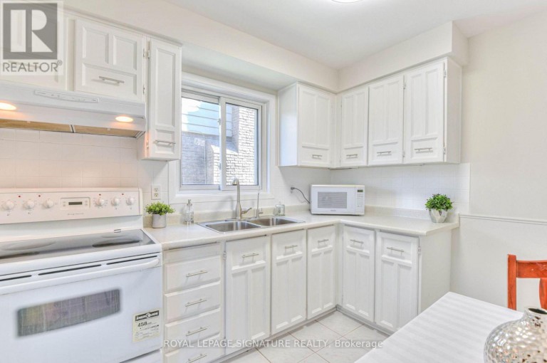 132 VALDOR DRIVE, Toronto (Agincourt North), Ontario, M1V1R5