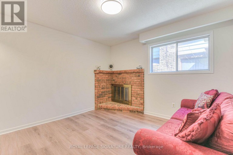 132 VALDOR DRIVE, Toronto (Agincourt North), Ontario, M1V1R5