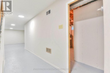 132 VALDOR DRIVE Toronto (Agincourt North) Ontario photo 43