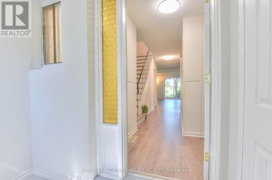 132 VALDOR DRIVE Toronto (Agincourt North) Ontario photo 6