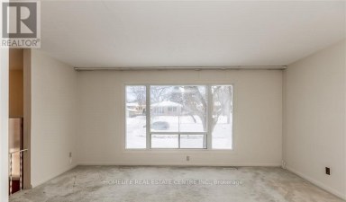 (UPSTAIRS) - 28 PRATT ROAD Barrie (Wellington) Ontario photo 11