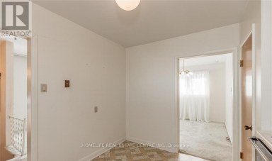 (UPSTAIRS) - 28 PRATT ROAD Barrie (Wellington) Ontario photo 14