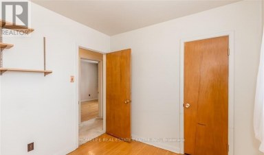 (UPSTAIRS) - 28 PRATT ROAD Barrie (Wellington) Ontario photo 16