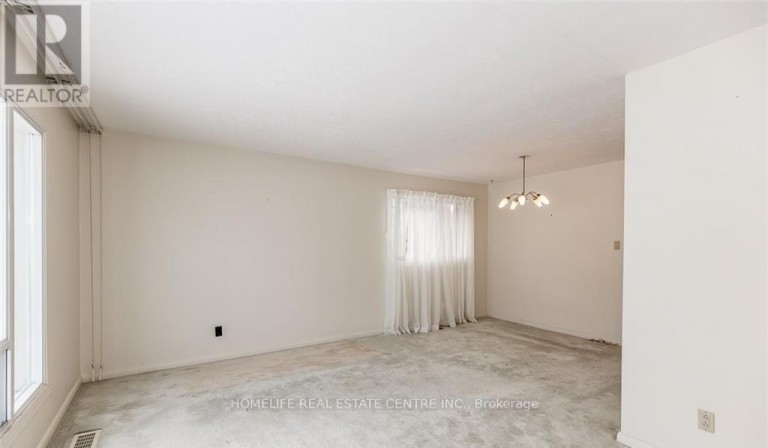 (UPSTAIRS) - 28 PRATT ROAD, Barrie (Wellington), Ontario, L4M2L1
