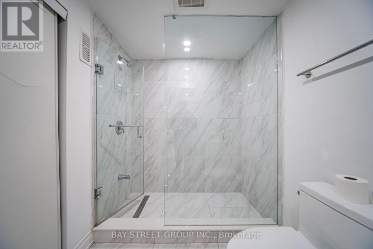 BASEMENT - 82 EXBURY ROAD, Toronto (Downsview-Roding-CFB), Ontario, M3M1R1