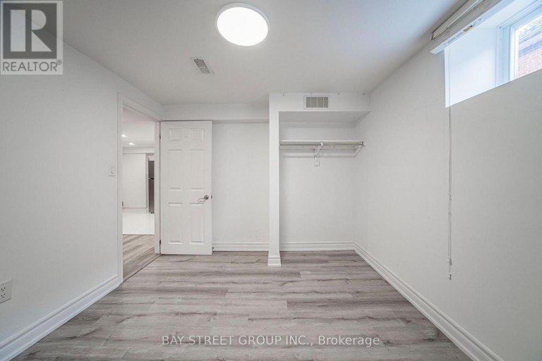 BASEMENT - 82 EXBURY ROAD, Toronto (Downsview-Roding-CFB), Ontario, M3M1R1