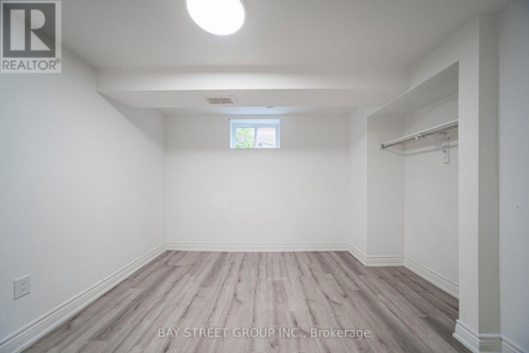 BASEMENT - 82 EXBURY ROAD, Toronto (Downsview-Roding-CFB), Ontario, M3M1R1