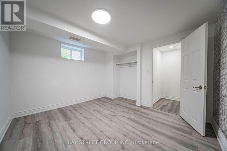 BASEMENT - 82 EXBURY ROAD, Toronto (Downsview-Roding-CFB), Ontario, M3M1R1