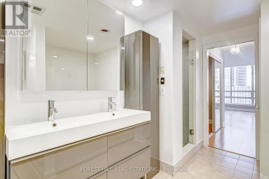 PH7 - 55 KINGSBRIDGE GARDEN CIRCLE Mississauga (Hurontario) Ontario photo 25