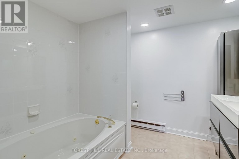 PH7 - 55 KINGSBRIDGE GARDEN CIRCLE, Mississauga (Hurontario), Ontario, L5R1Y1