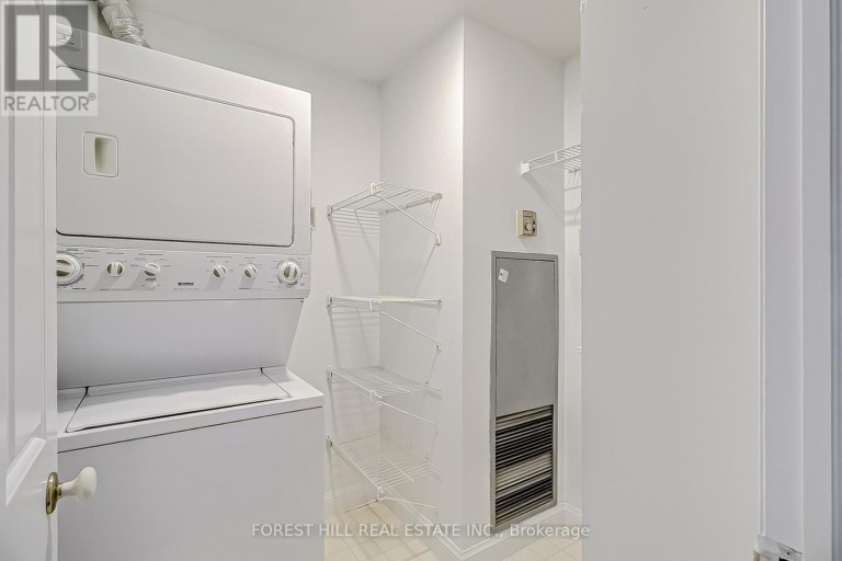 PH7 - 55 KINGSBRIDGE GARDEN CIRCLE, Mississauga (Hurontario), Ontario, L5R1Y1