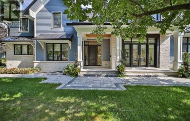 1301 TWIN OAKS DELL Mississauga (Lorne Park) Ontario photo 2