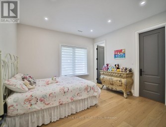 1301 TWIN OAKS DELL Mississauga (Lorne Park) Ontario photo 27