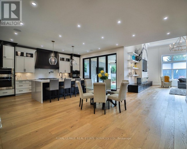 1301 TWIN OAKS DELL, Mississauga (Lorne Park), Ontario, L5H3J9