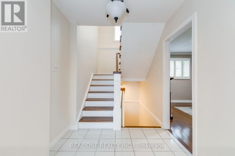 1246 LANDFAIR CRESCENT, Oakville (FA Falgarwood), Ontario, L6H2N3