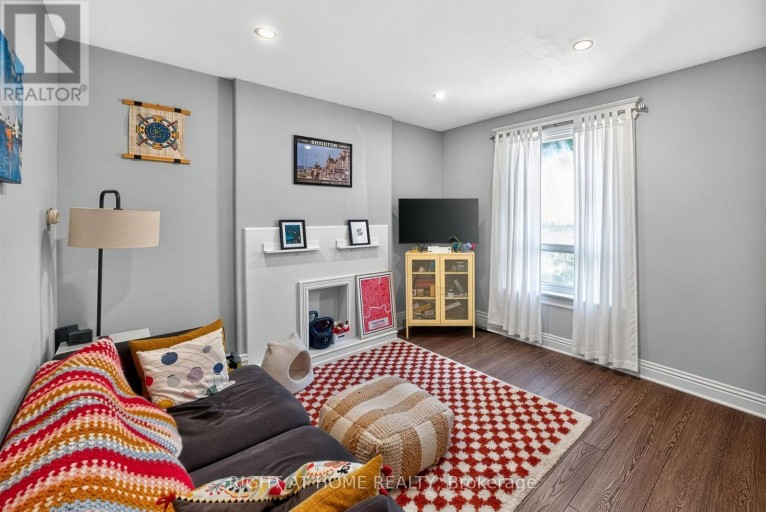 1 - 24 LOCKE STREET S, Hamilton (Strathcona), Ontario, L8P3Z8