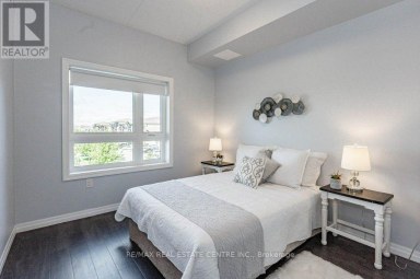 319 - 35 KINGSBURY SQUARE Guelph (Pineridge/Westminster Woods) Ontario photo 17