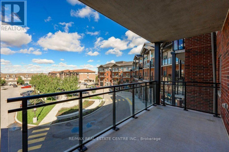 319 - 35 KINGSBURY SQUARE, Guelph (Pineridge/Westminster Woods), Ontario, N1L0J4