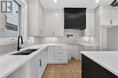 8905 ANGIE DRIVE Niagara Falls (Forestview) Ontario photo 18