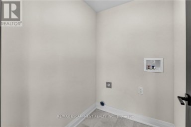 8905 ANGIE DRIVE Niagara Falls (Forestview) Ontario photo 35