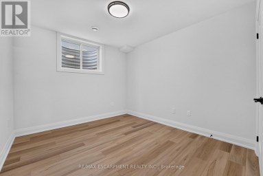 8905 ANGIE DRIVE Niagara Falls (Forestview) Ontario photo 47