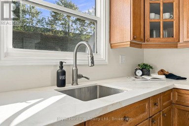 814 CAVAN COURT Oshawa (Vanier) Ontario photo 9
