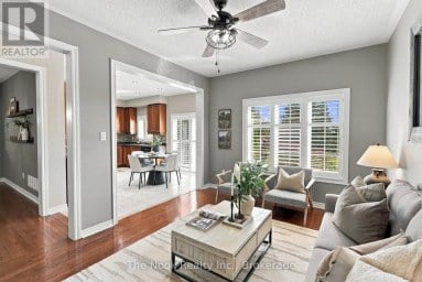 37 SWINDELLS STREET Clarington (Bowmanville) Ontario photo 17