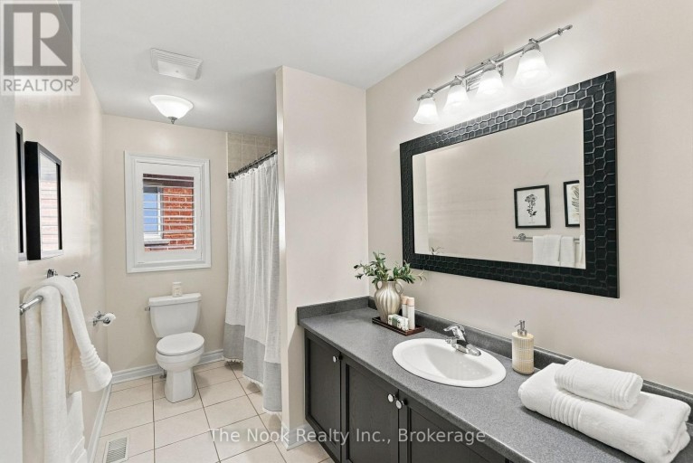 37 SWINDELLS STREET, Clarington (Bowmanville), Ontario, L1C0K3