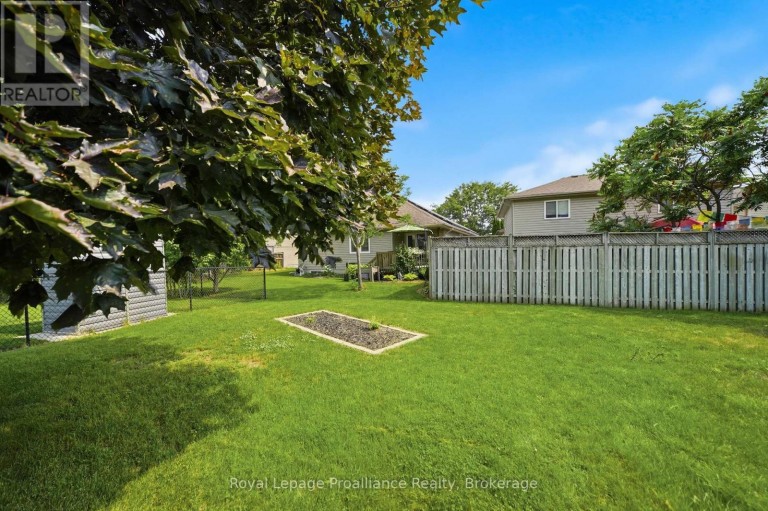 17 ALDER COURT, Belleville (Belleville Ward), Ontario, K8P5L5