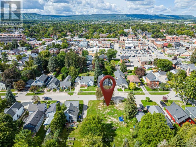 23 MARKET STREET, Collingwood, Ontario, L9Y3M5