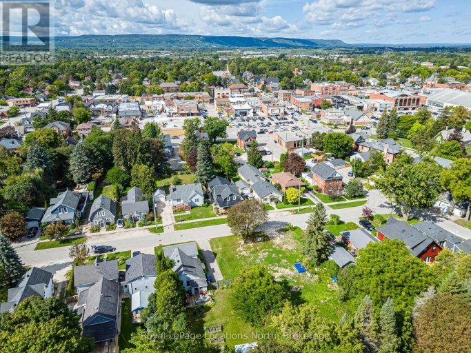 23 MARKET STREET, Collingwood, Ontario, L9Y3M5