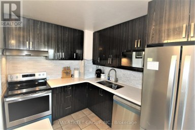 1010 - 100 LEEWARD GLENWAY Toronto (Flemingdon Park) Ontario photo 12