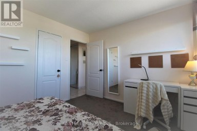 1010 - 100 LEEWARD GLENWAY Toronto (Flemingdon Park) Ontario photo 14