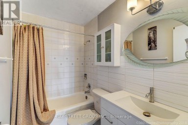 1010 - 100 LEEWARD GLENWAY Toronto (Flemingdon Park) Ontario photo 22