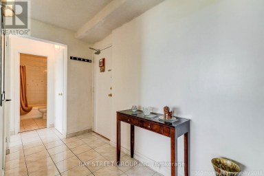 1010 - 100 LEEWARD GLENWAY Toronto (Flemingdon Park) Ontario photo 23